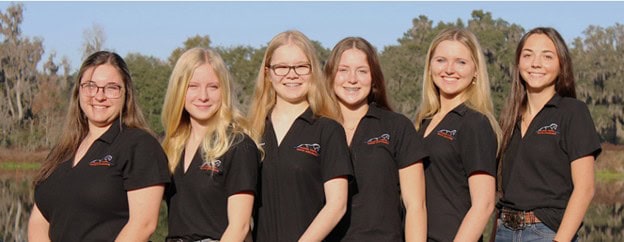 The Florida Equine Ambassador program members stand together for a photo. The members are, Mikayla Clement, Bailey Conner, Beatrice Davenport, Addison Cerasale, Summer Wayne, and Lilly Kofke. (Photo: ©Alyssa Ohmstede)